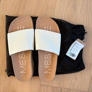 Message Mullen Slides, Crème Brûlée 39, 8.5
